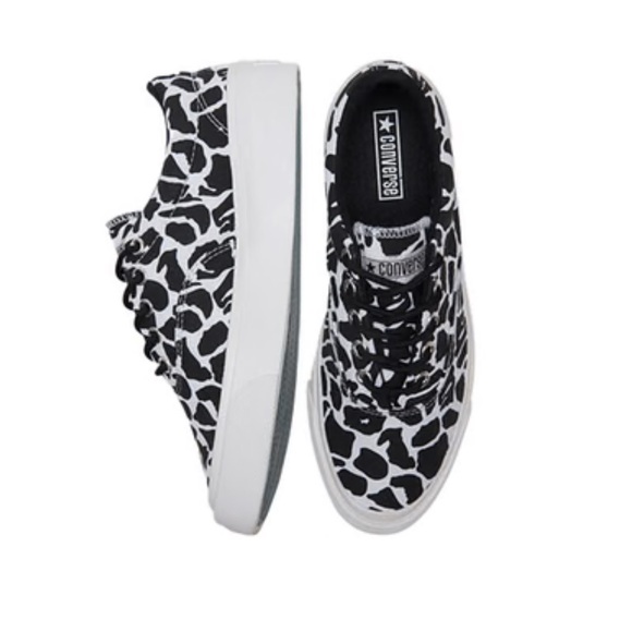 Black White  Low Top Converse - Picture 7 of 15